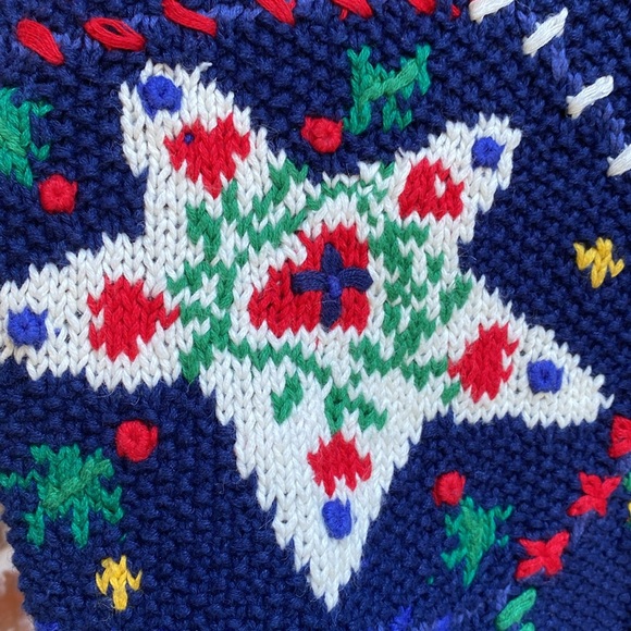 Vintage Signatures by Northern Isles Petites 🎄Knitted by Hand🎅🏻 - Picture 12 of 16